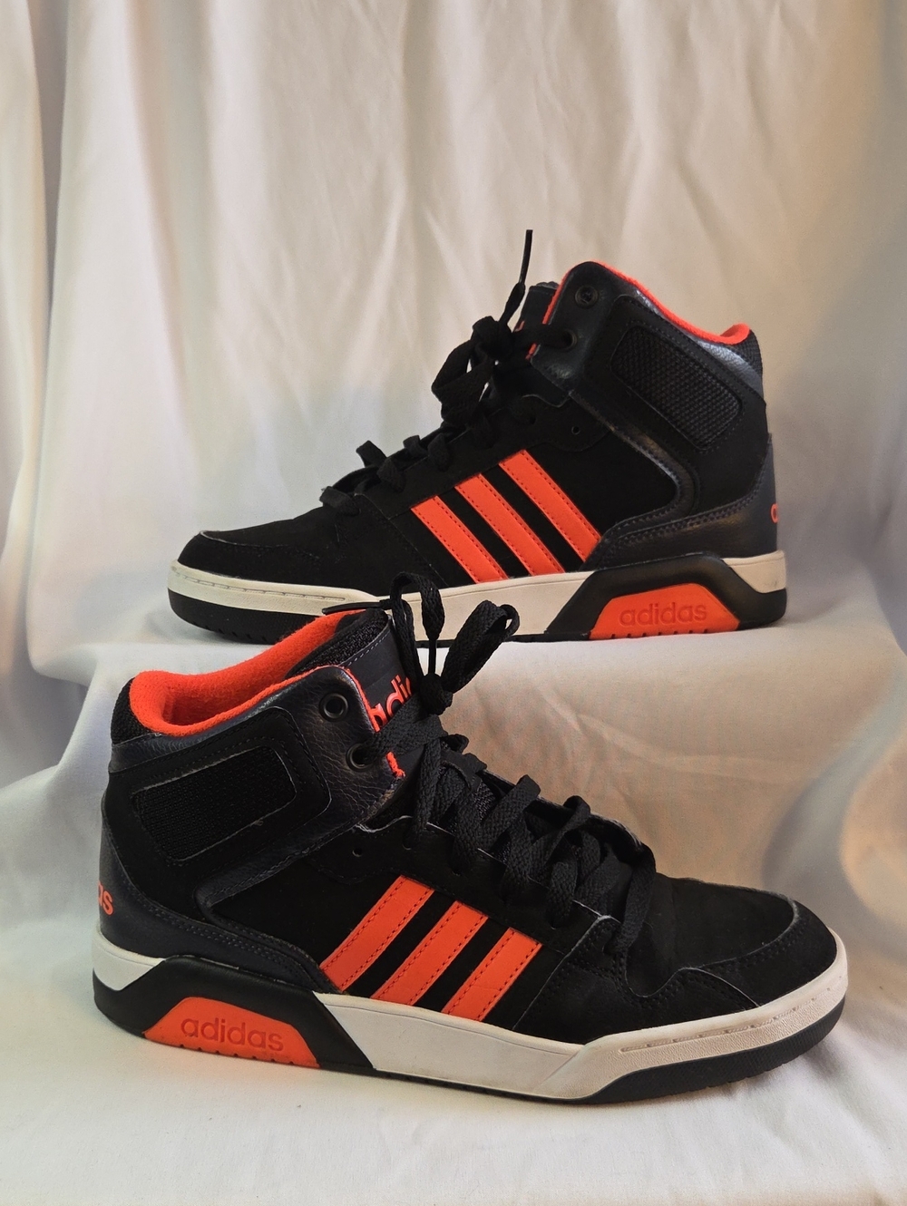 🔥 Adidas NEO BB9TIS Mid Top Sneakers (Youth Size 7Y) 🔥